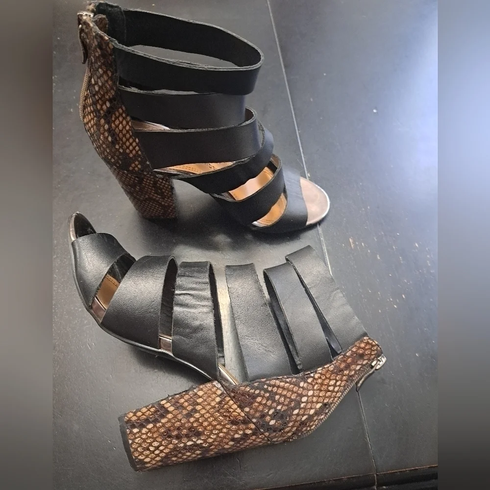 Chinese Laundry Peep Toe Bonafied Sandals